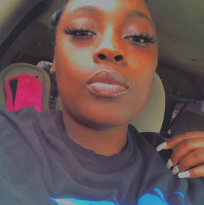 Meet your Posher, Deshundra